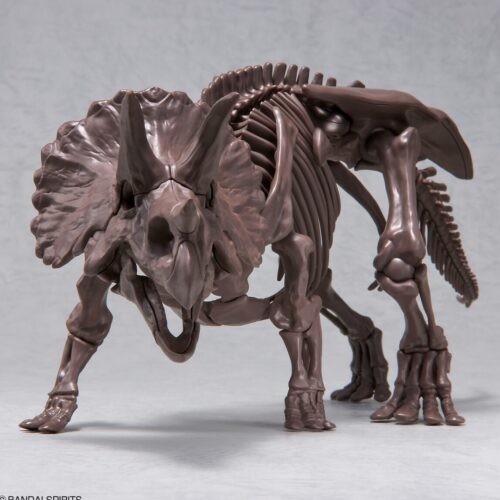 BANDAI Hobby Escala 1/32 Imaginary Skeleton Triceratops